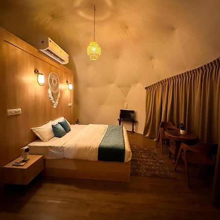 Wildglamps Athirappilly Hotel Ngoại thất bức ảnh